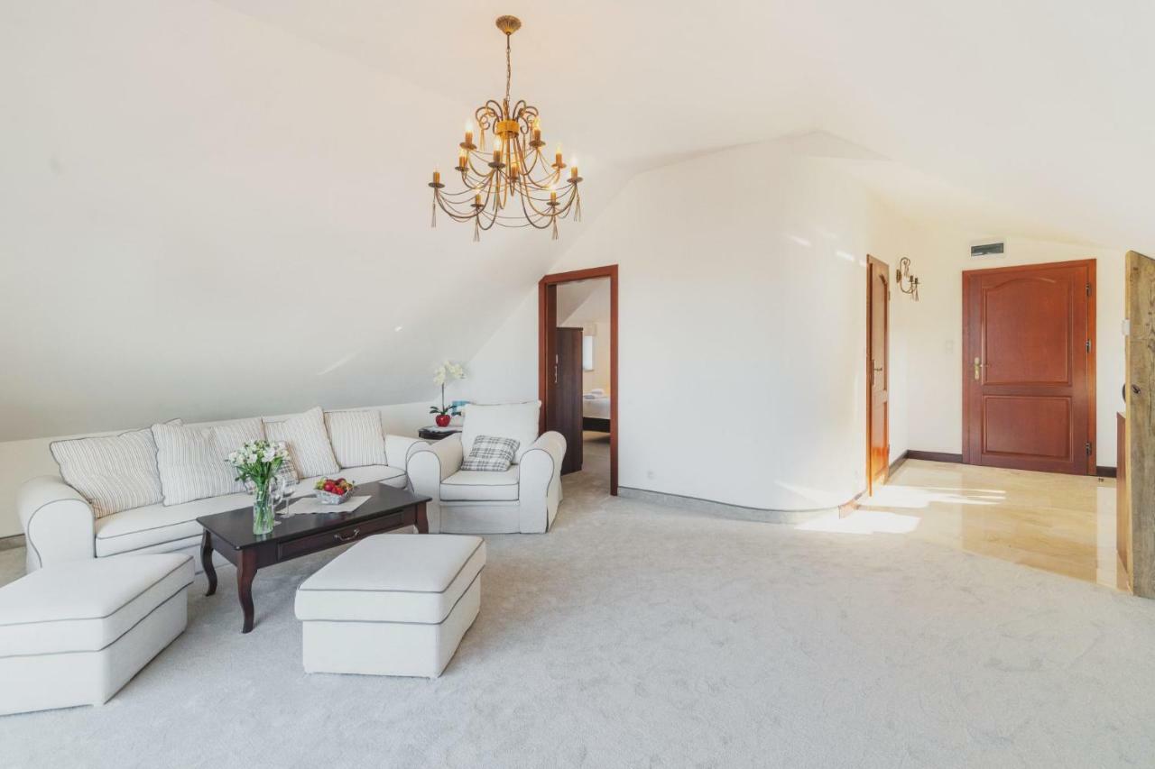 Bed & Breakfast Columbus - Limanowskiego 1